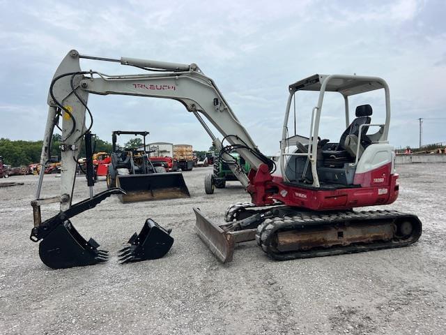 Image of Takeuchi TB260 equipment image 1