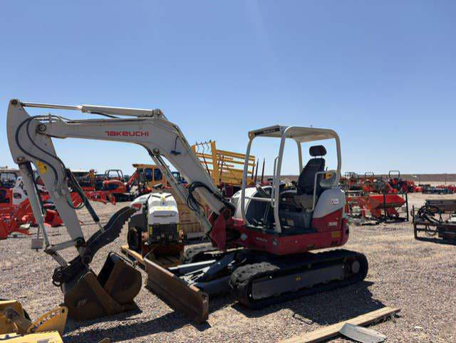 Image of Takeuchi TB260 equipment image 3