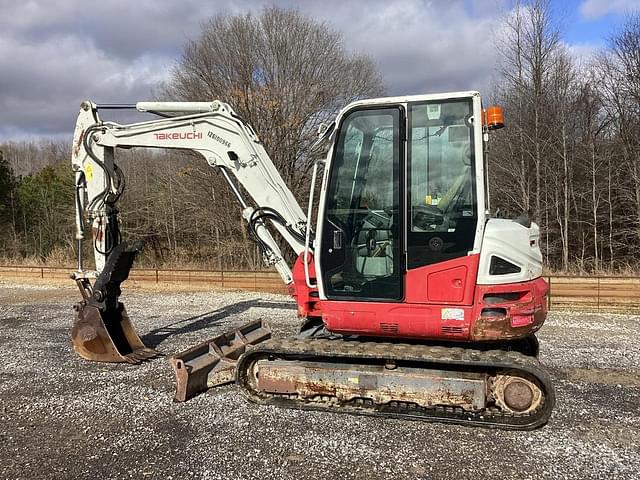 Image of Takeuchi TB260 equipment image 2