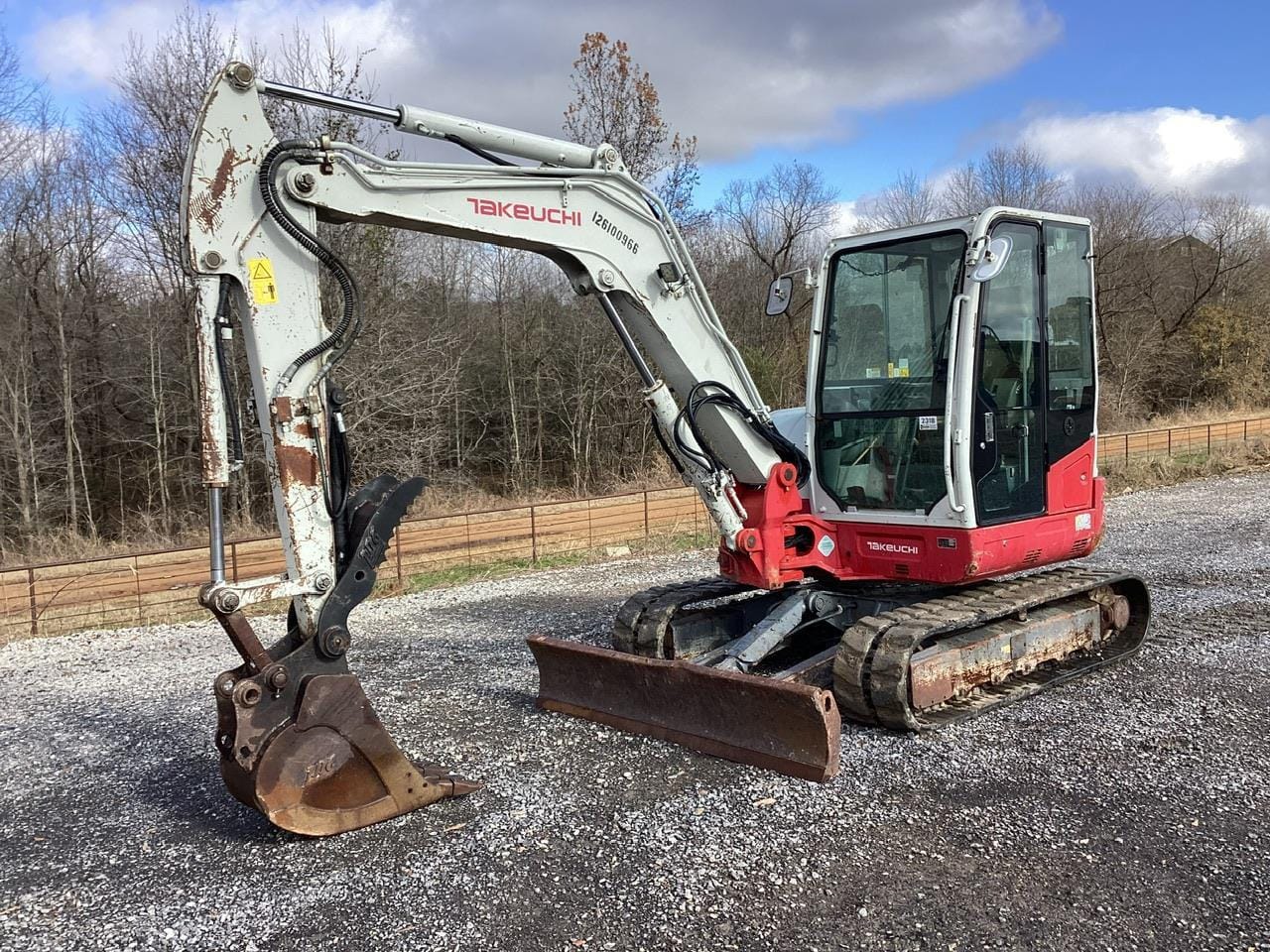 Main image Takeuchi TB260