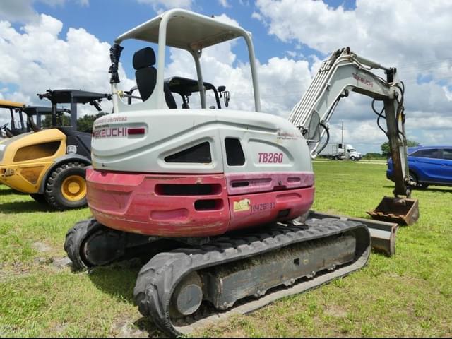 Image of Takeuchi TB260 equipment image 2