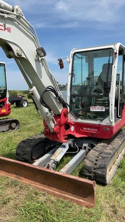 Image of Takeuchi TB260 equipment image 2