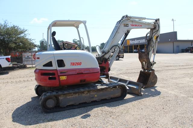 Image of Takeuchi TB260 equipment image 3