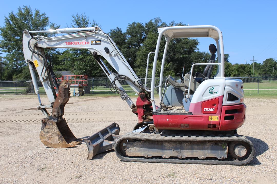Image of Takeuchi TB260 Primary image