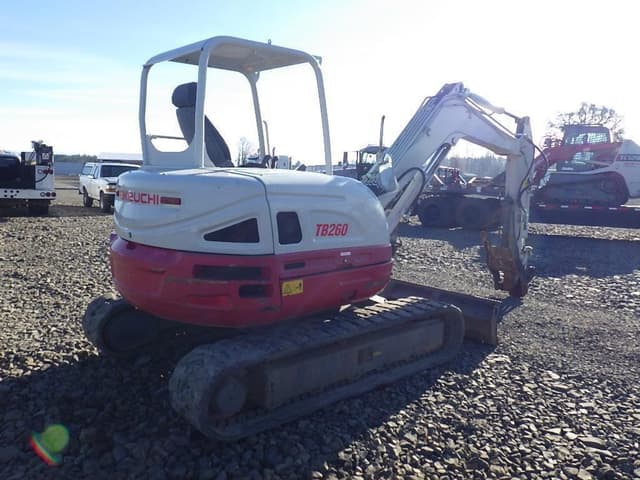 Image of Takeuchi TB260 equipment image 3