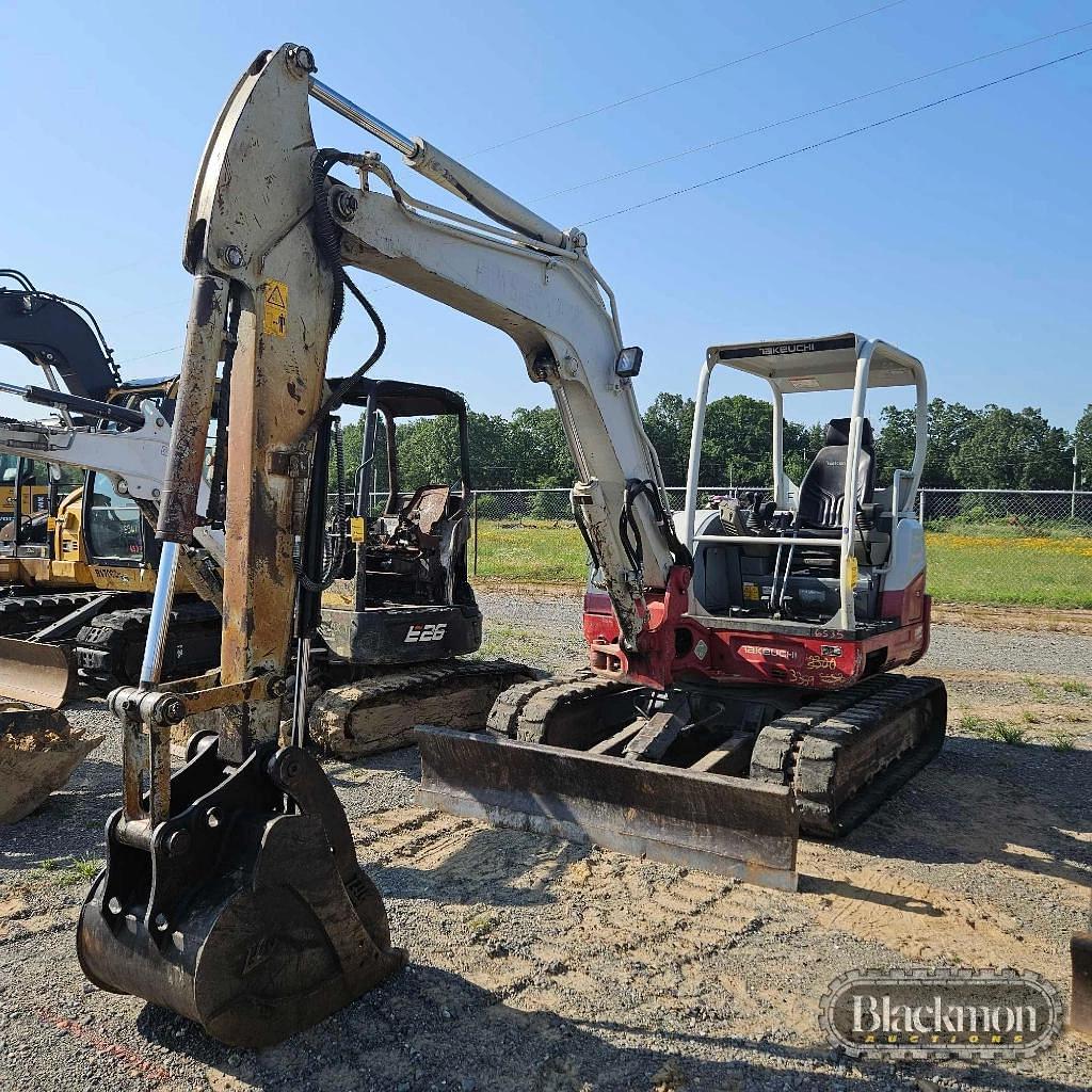 Image of Takeuchi TB260 Primary image