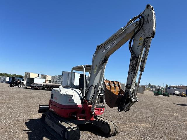 Image of Takeuchi TB260 equipment image 3