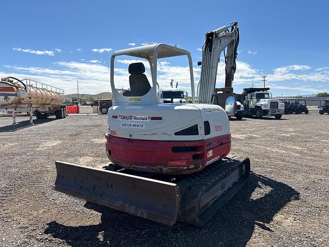 Image of Takeuchi TB260 equipment image 2