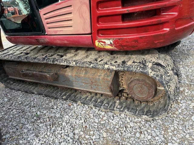 Image of Takeuchi TB285 equipment image 4