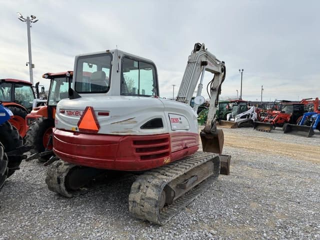Image of Takeuchi TB285 equipment image 2