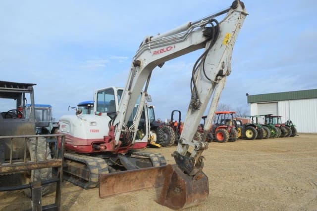 Image of Takeuchi TB285 equipment image 3