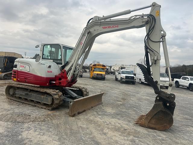 Image of Takeuchi TB290 equipment image 2