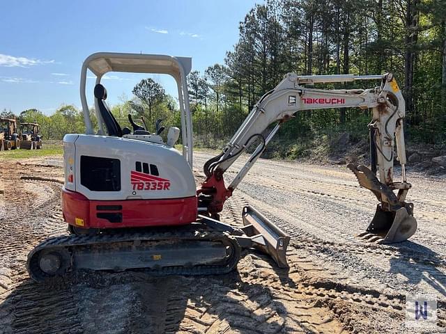 Image of Takeuchi TB335R equipment image 3