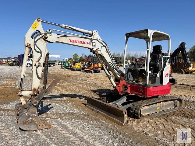 Image of Takeuchi TB335R equipment image 1