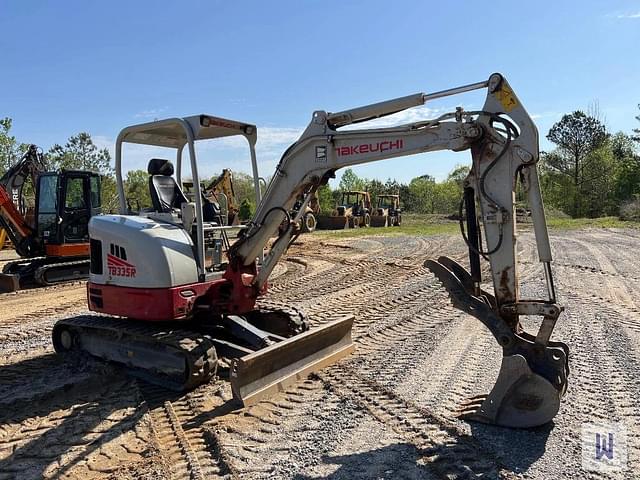Image of Takeuchi TB335R equipment image 2
