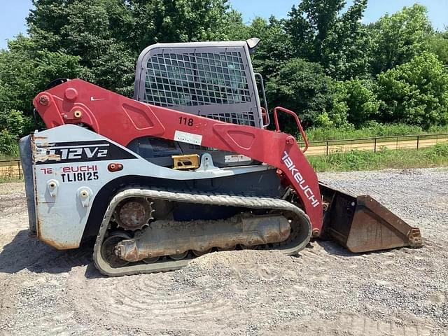 Image of Takeuchi TL12V2 equipment image 2
