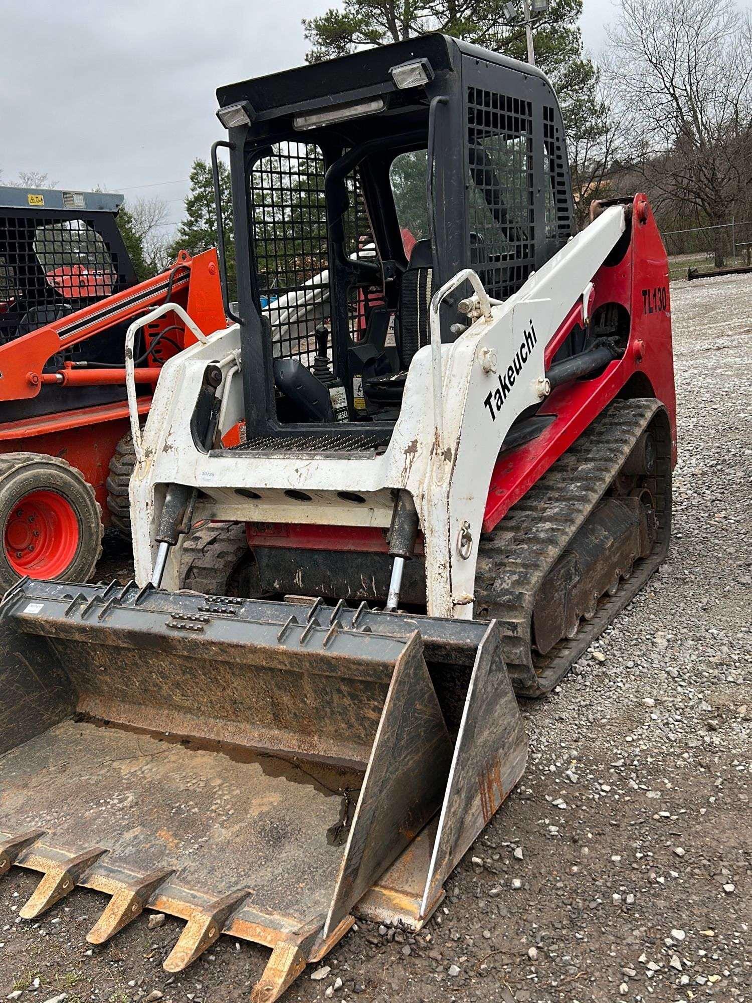 Main image Takeuchi TL130