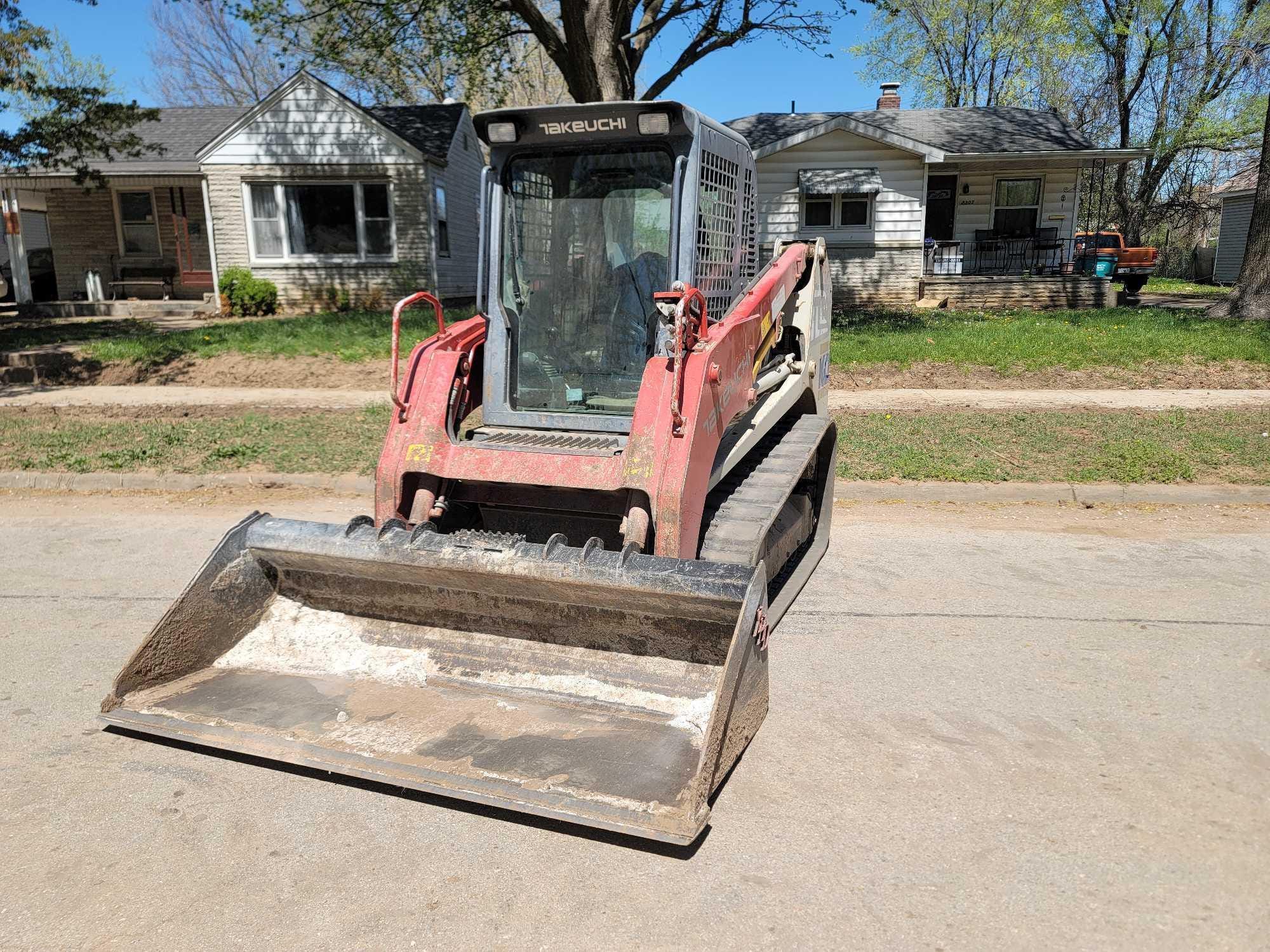 Main image Takeuchi TL10