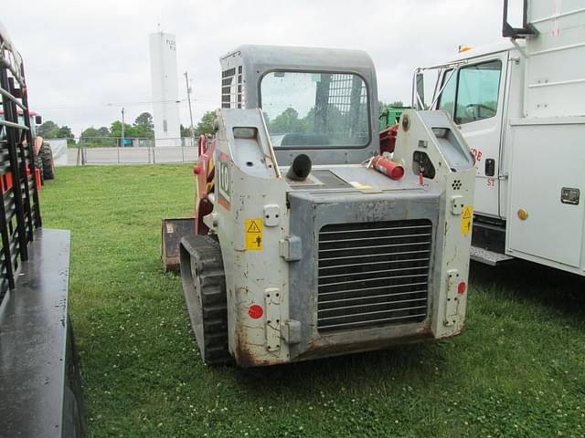 Image of Takeuchi TL10 equipment image 3