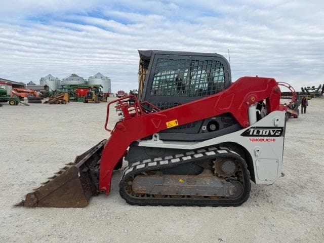 Image of Takeuchi TL10V2 equipment image 1