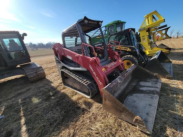 Image of Takeuchi TL10V2 equipment image 2