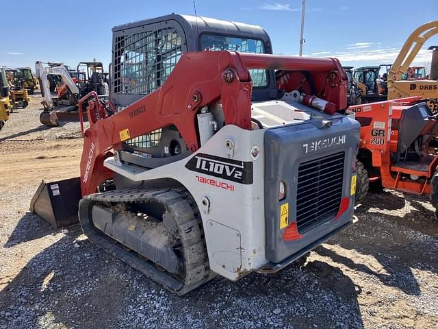 Image of Takeuchi TL10V2 equipment image 3