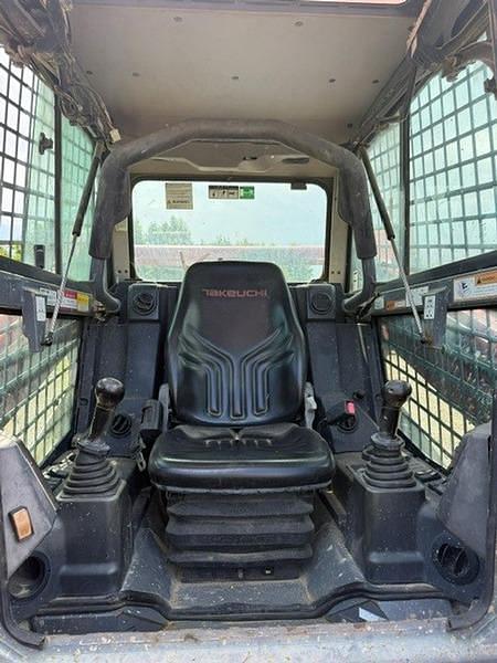 Image of Takeuchi TL10V2 equipment image 4