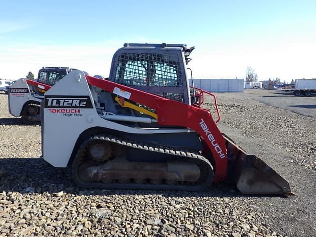 Image of Takeuchi TL12R2 equipment image 2