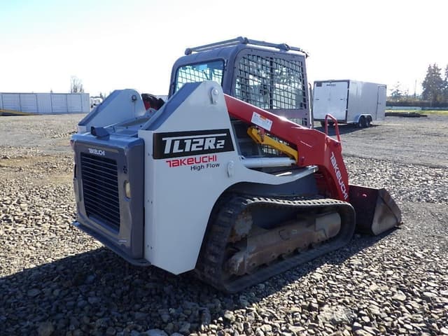 Image of Takeuchi TL12R2 equipment image 3