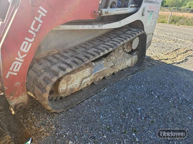 Image of Takeuchi TL12R2 equipment image 4