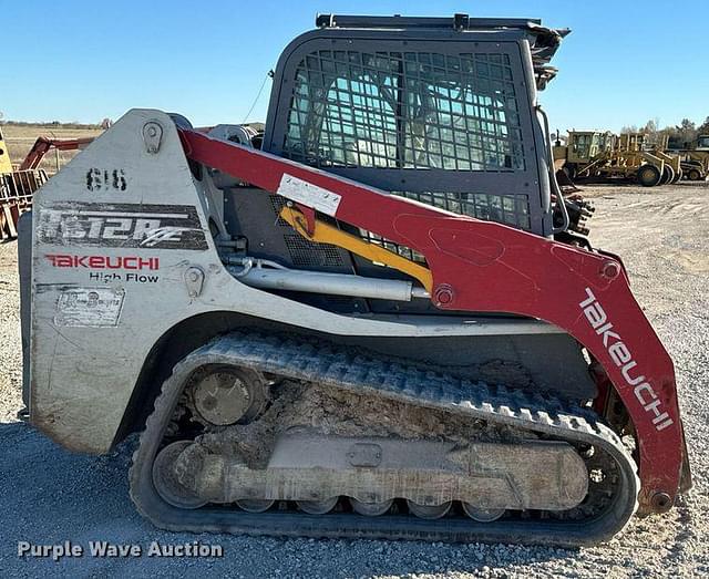 Image of Takeuchi TL12R2 equipment image 3