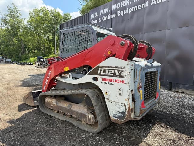 Image of Takeuchi TL12V2 equipment image 1