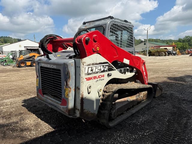 Image of Takeuchi TL12V2 equipment image 3