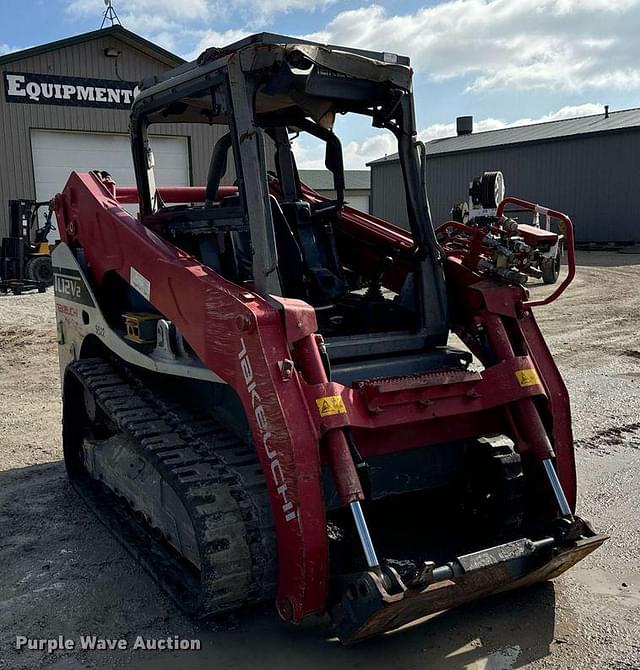 Image of Takeuchi TL12V2 equipment image 2