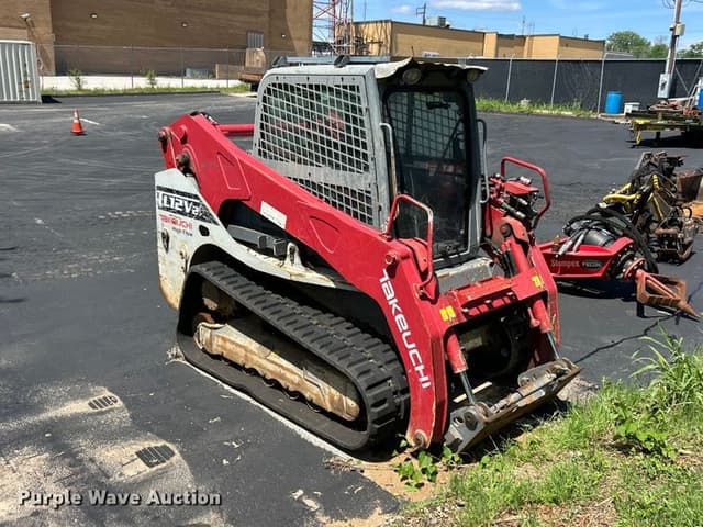 Image of Takeuchi TL12V2 equipment image 2
