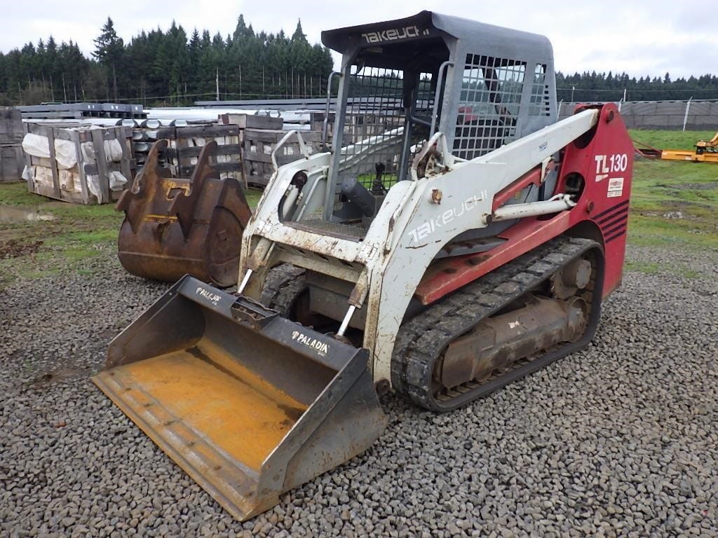 Takeuchi TL130 Equipment Image0