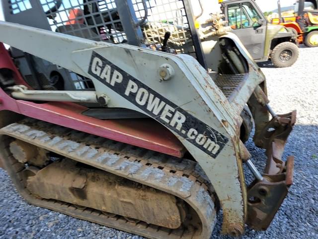 Image of Takeuchi TL130 equipment image 4