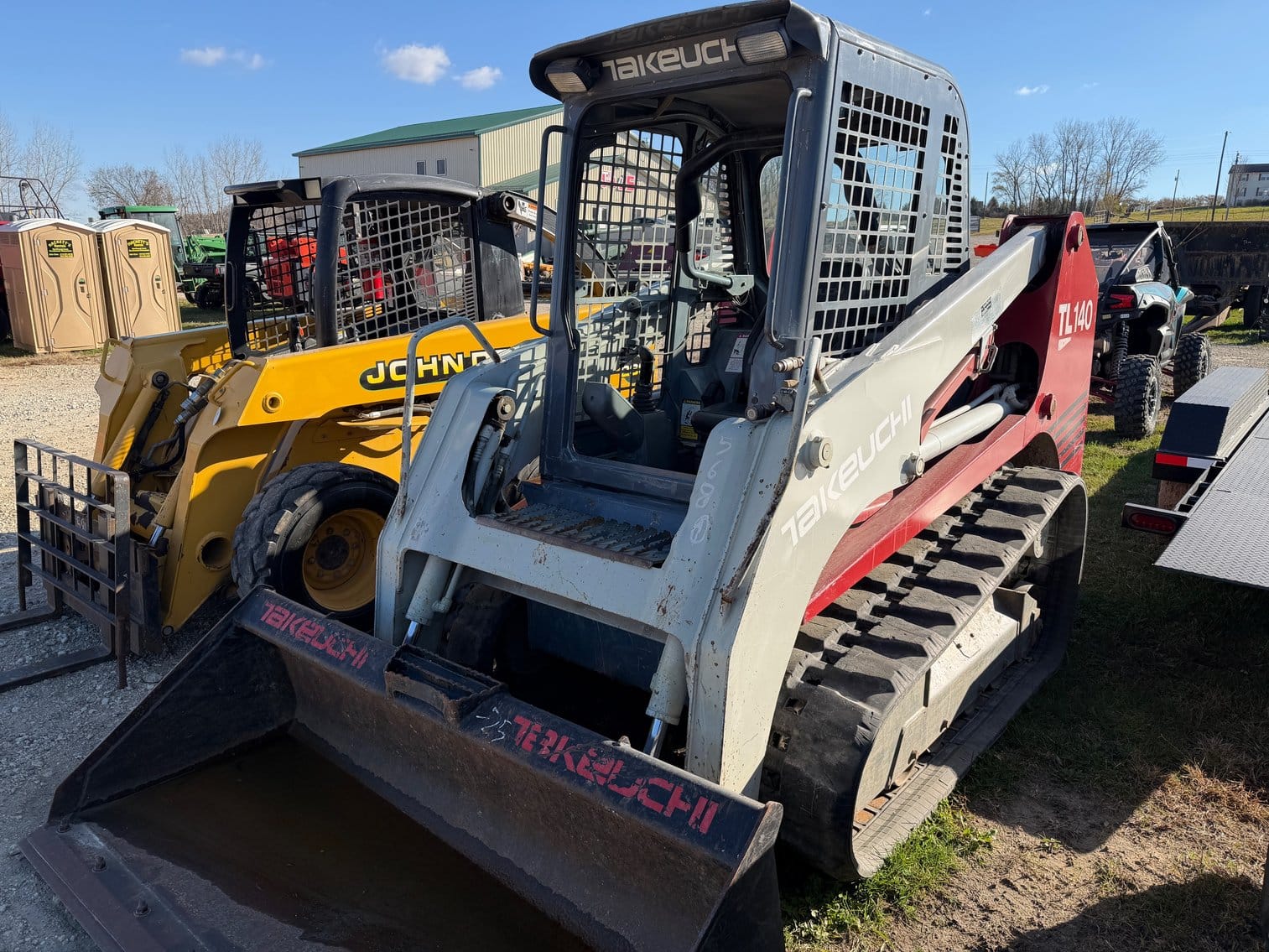 Takeuchi TL140 Equipment Image0