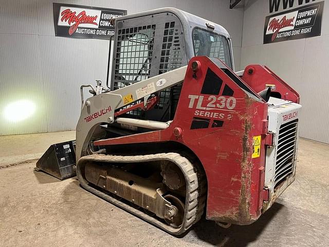 Image of Takeuchi TL230 equipment image 2