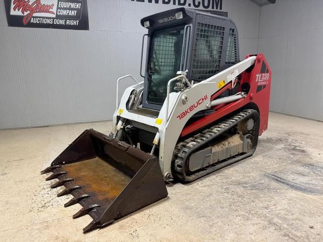 Image of Takeuchi TL230 equipment image 1