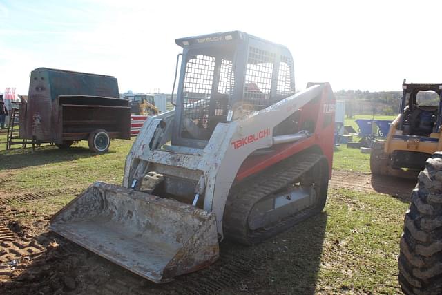 Image of Takeuchi TL250 equipment image 4