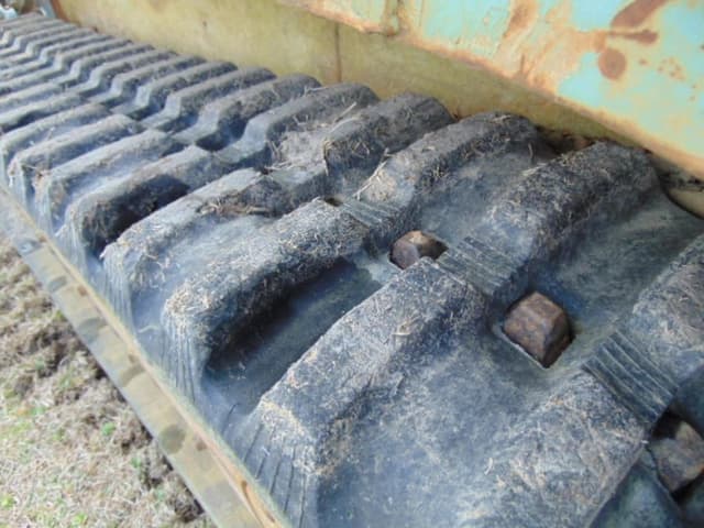 Image of Takeuchi TL26 equipment image 3