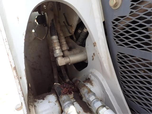 Image of Takeuchi TL8 equipment image 3