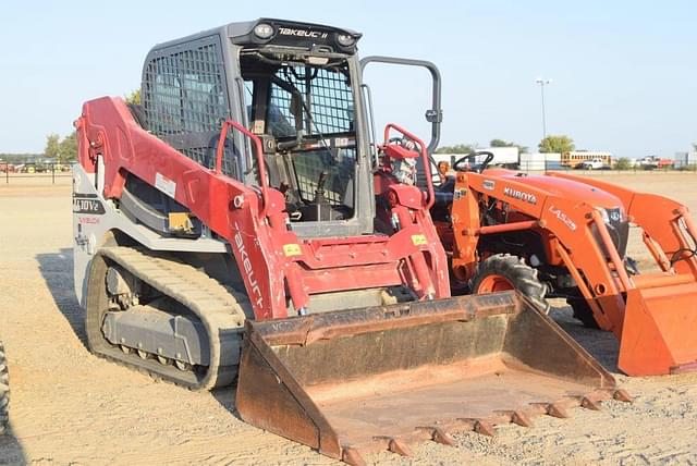 Image of Takeuchi TL10V2 equipment image 3