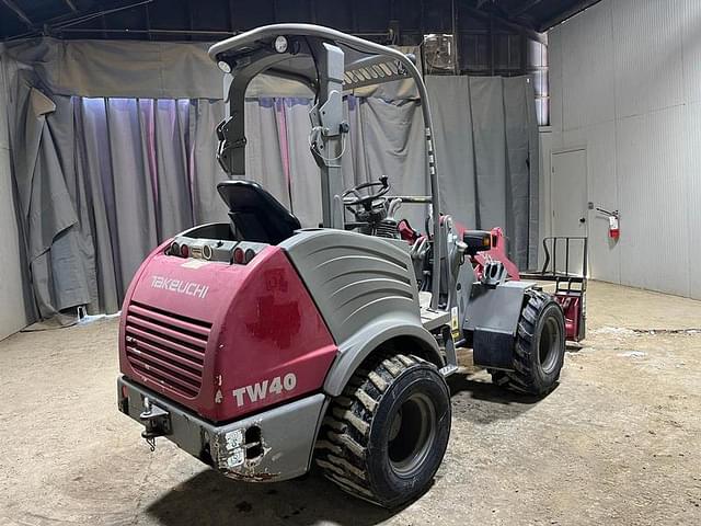 Image of Takeuchi TW40 equipment image 4