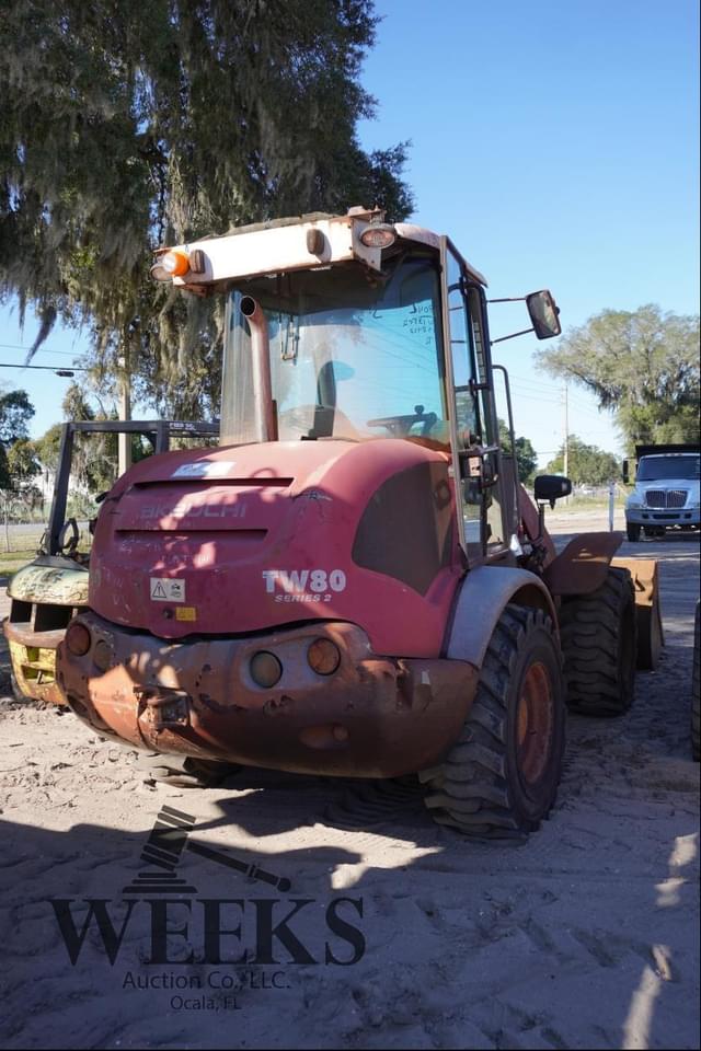 Image of Takeuchi TW80 equipment image 3