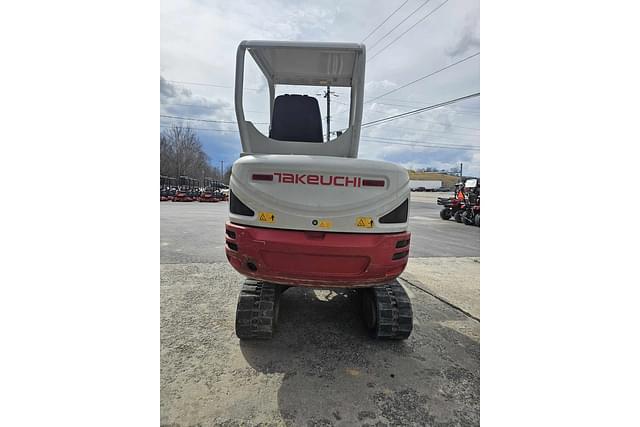 Image of Takeuchi TB230 equipment image 4