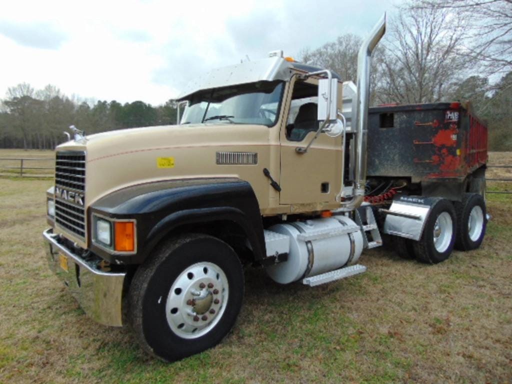 2006 Mack CHN613 Equipment Image0