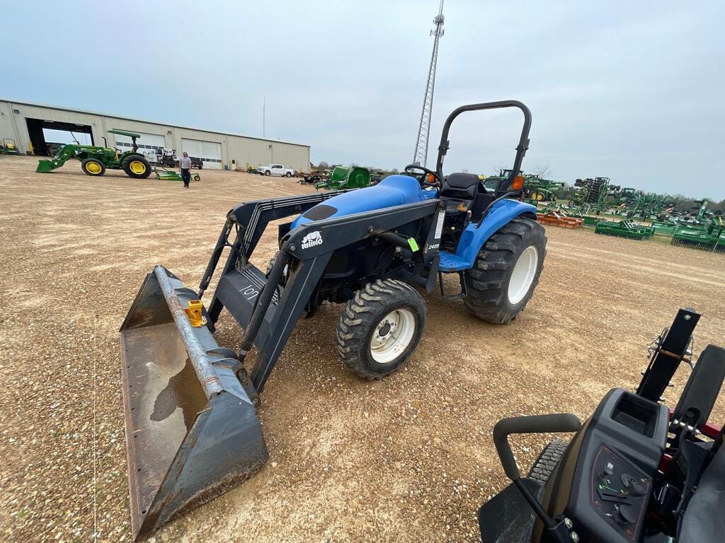 Main image New Holland TC40