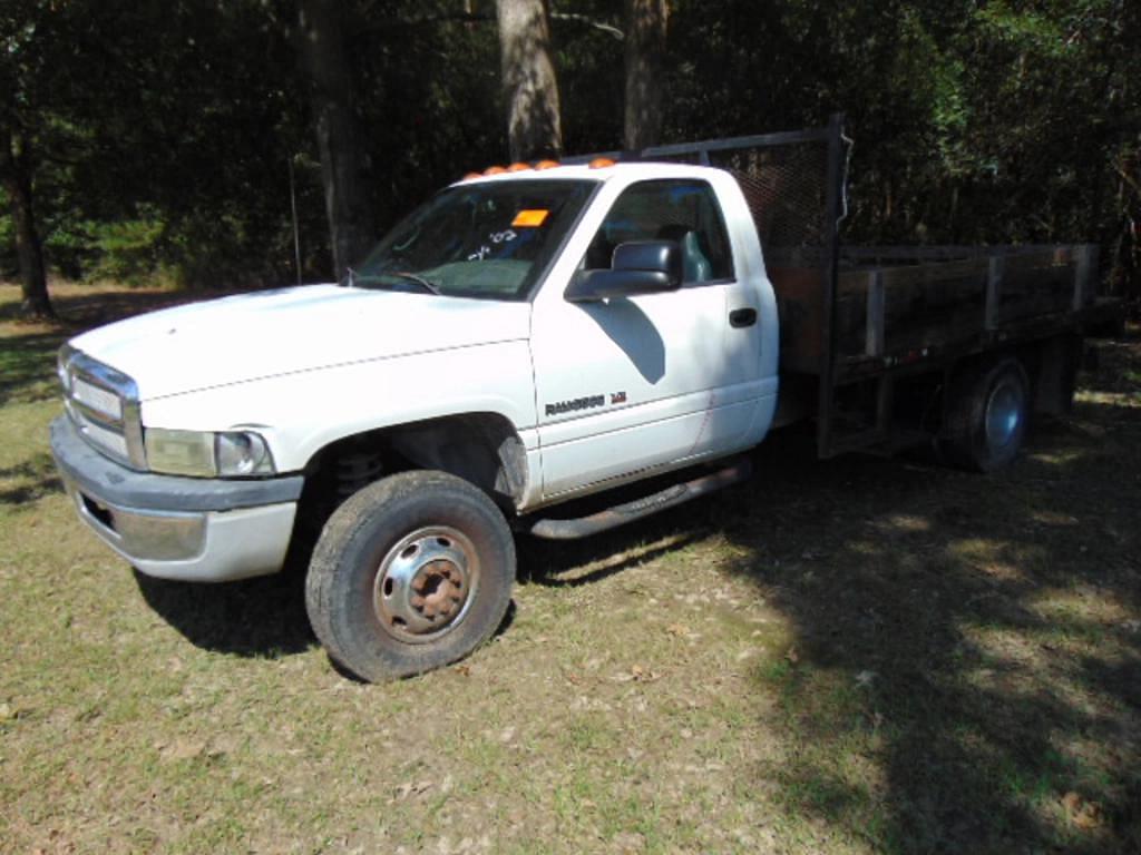 Image of Dodge Ram 3500 Primary image